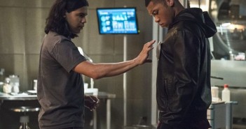 The Flash Review: 2.4: The Fury of the Firestorm