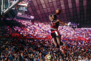 Clyde-Drexler-kangaROOS-Skywalker