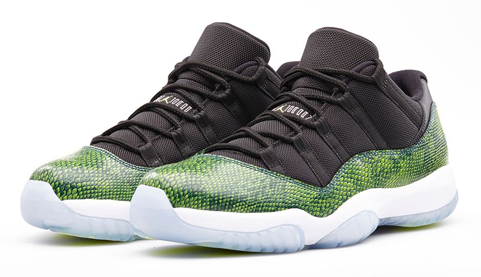 Snakeskin sales 11s footlocker