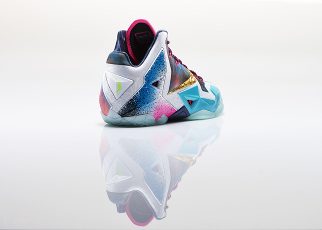 Lebron_XI_What_The_Right_3qtr_back_28527