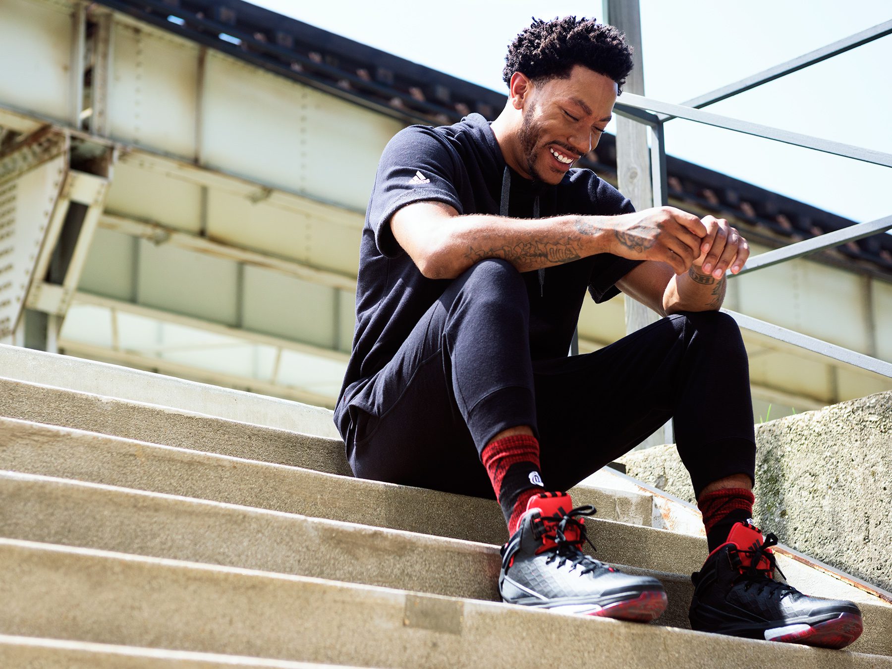 Views From The 6: Derrick Rose debuts the D Rose 6 - Hardwood and