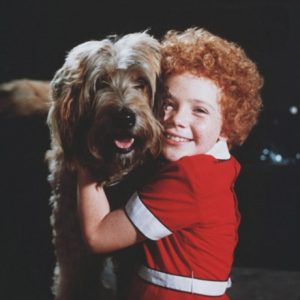 Aileen_Quinn_as_Annie_(1982)