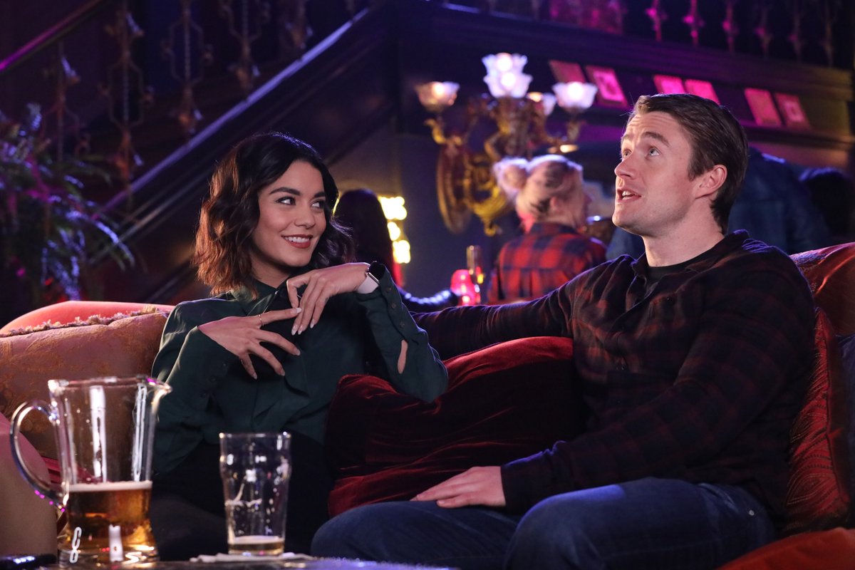 Powerless Season 1 Review: 1.4: Emily Dates a Henchman - Hardwood and ...