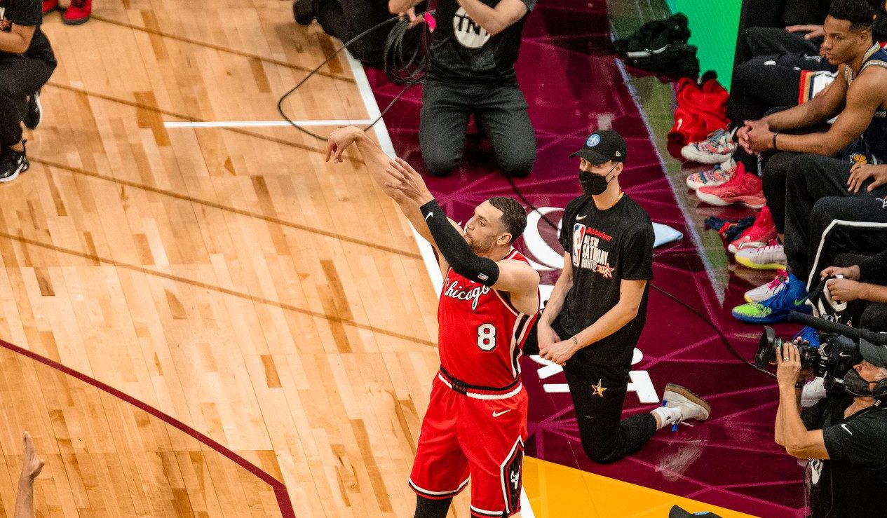 Zach LaVine Wills Bulls to Comeback Win Over Raptors