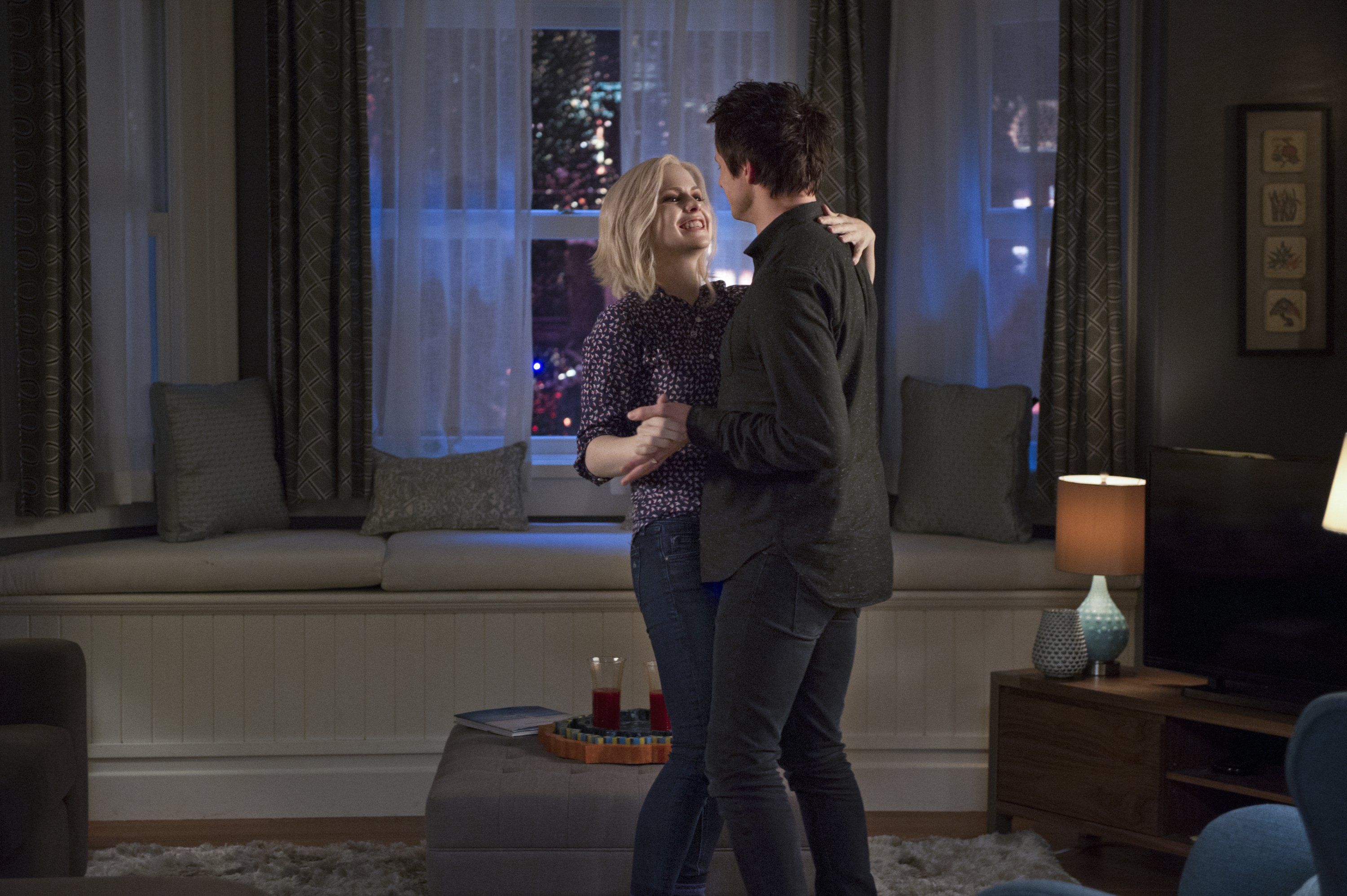 iZombie Review: 1.7: Maternity Liv