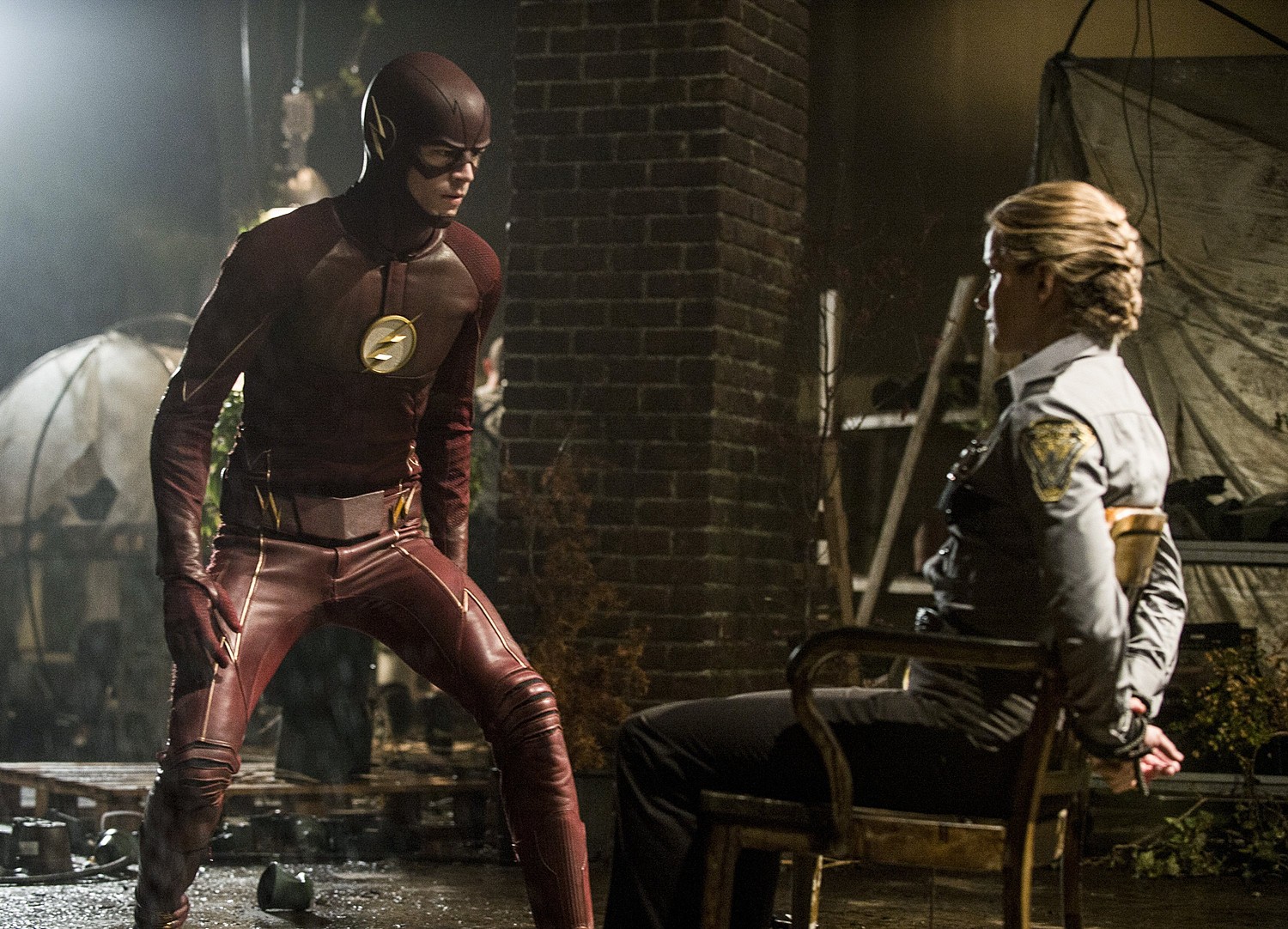 The Flash Review: 2.2: Flash of Two Worlds