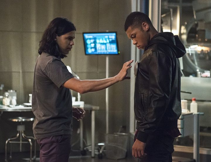 The Flash Review: 2.4: The Fury of the Firestorm