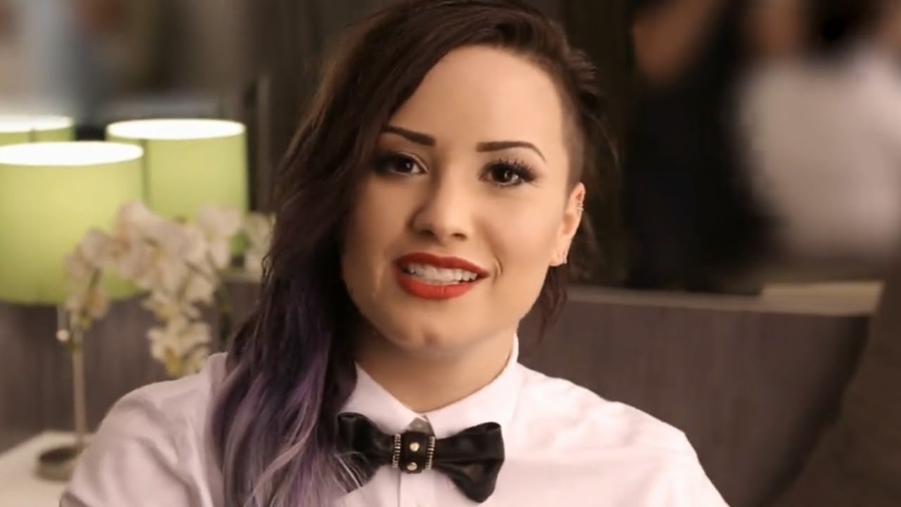 Demi Lovato Kills it Covering Adele's "Hello"
